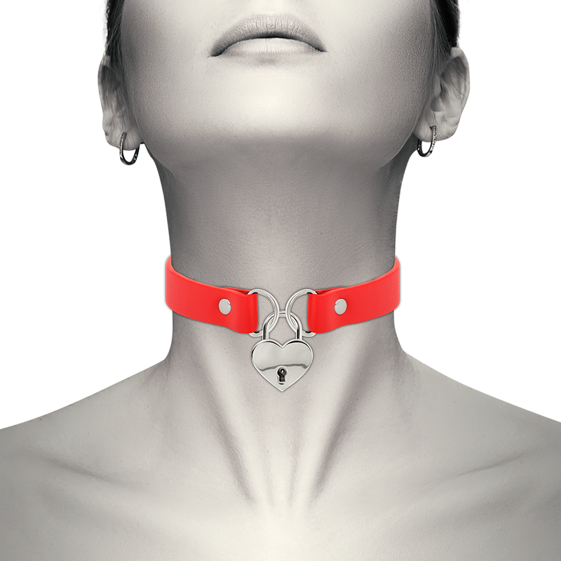 Collana fetish in pelle vegana con cuore e chiave, regolabile