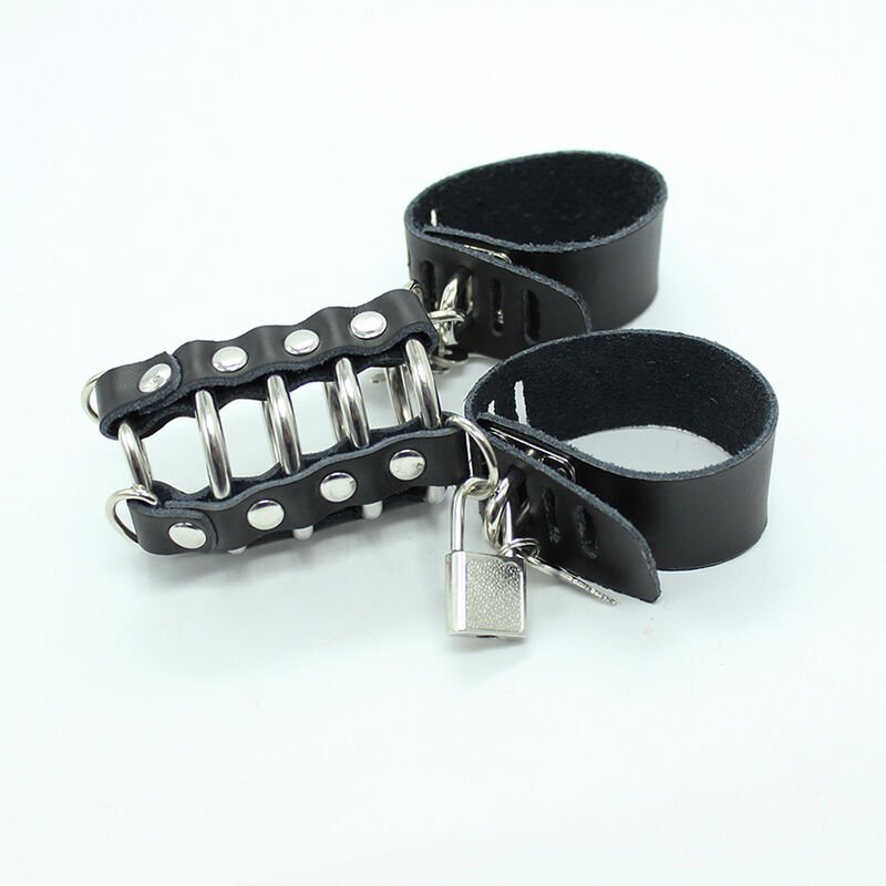 Set di Accessori Fetish Ohmama in Metallo e Cinghie Regolabili